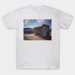 Old abandoned fruit stand in Osoyoos, Okanagan valley, BC, Canada. T-Shirt